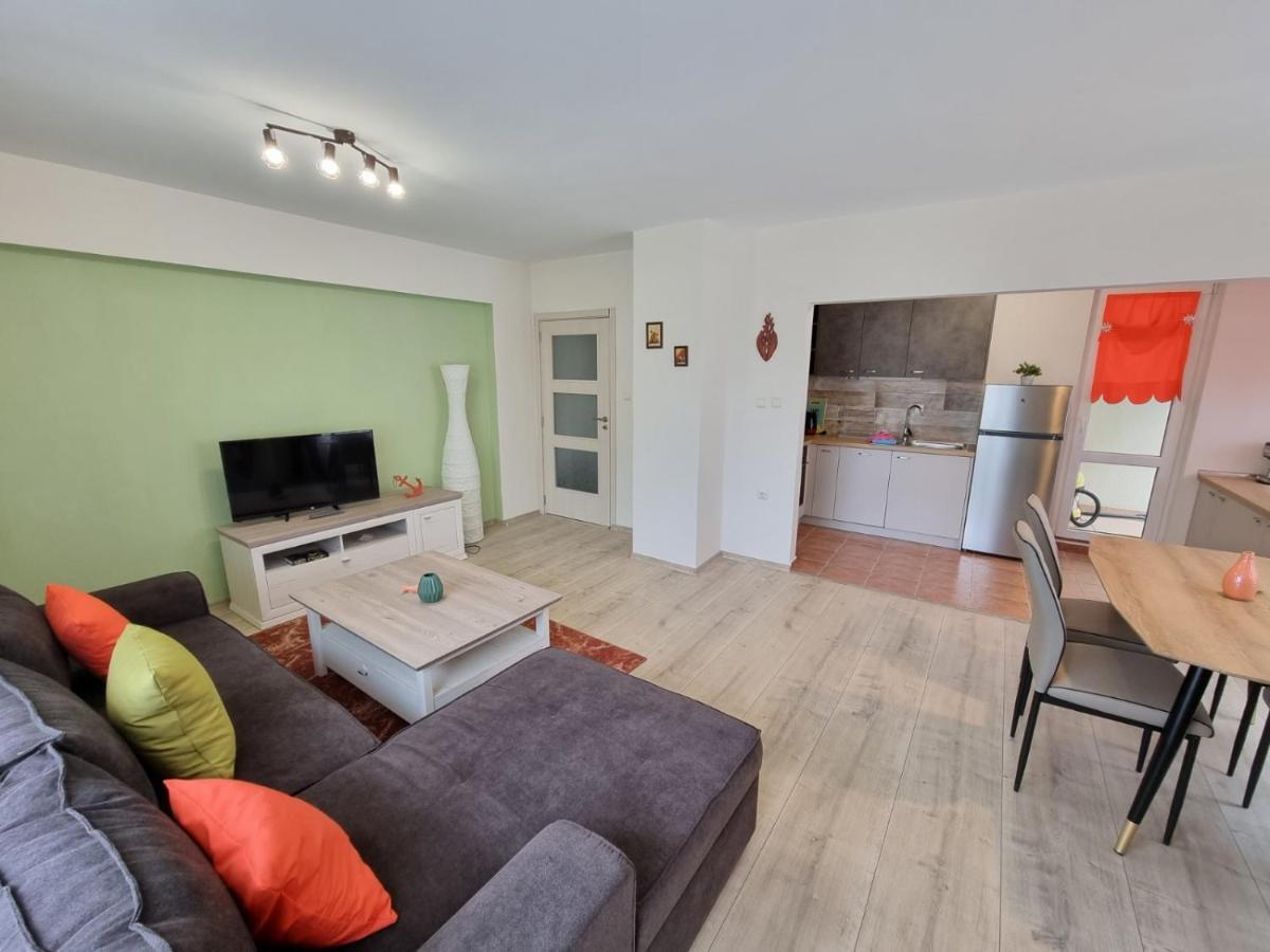 Flora - Beautiful *New* Apartment To The Beach Burgas Exterior foto