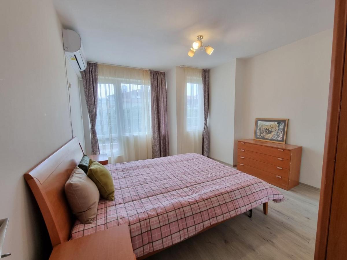 Flora - Beautiful *New* Apartment To The Beach Burgas Exterior foto